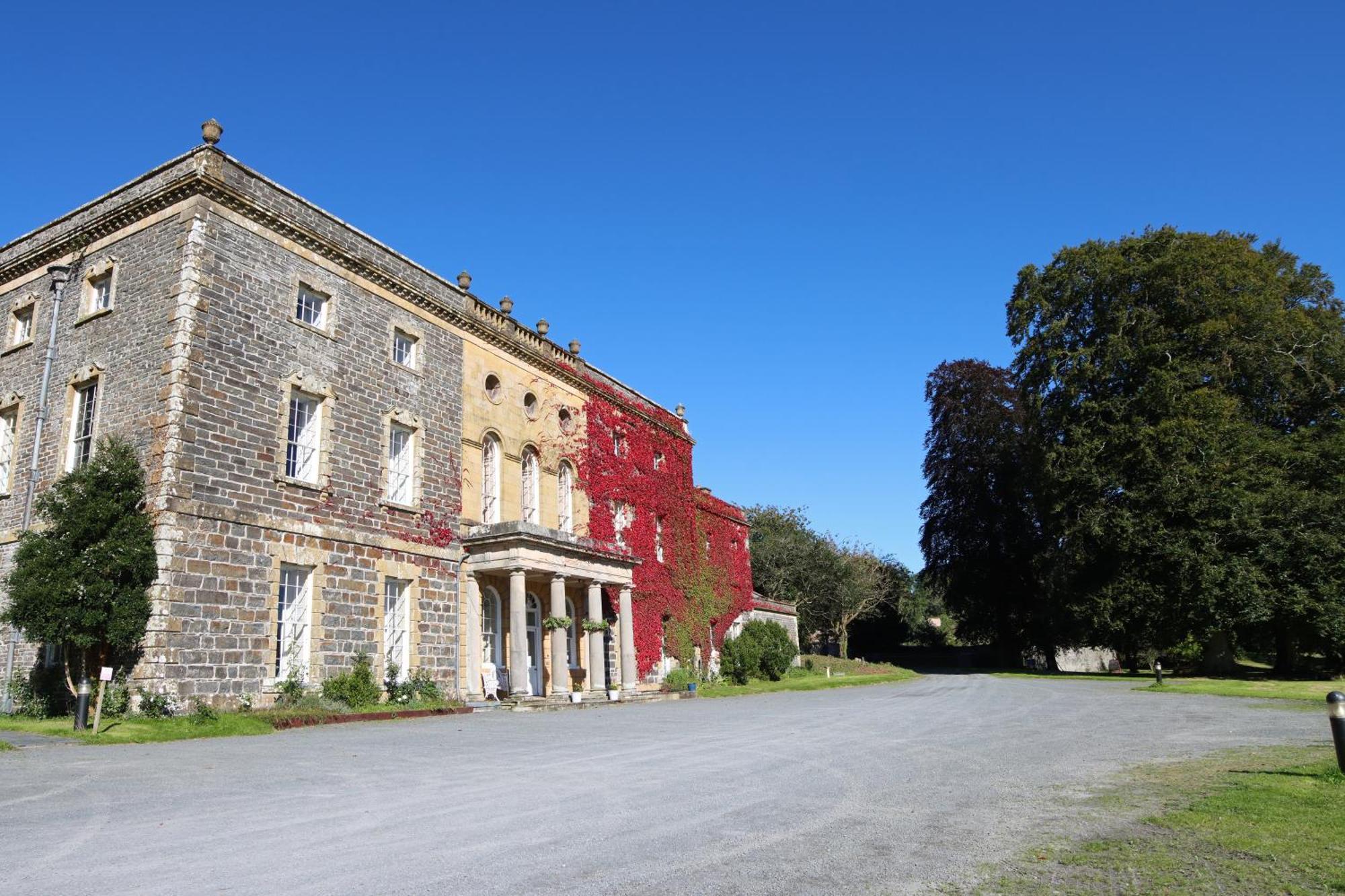 Plas Nanteos Mansion Aberystwyth Eksteriør billede